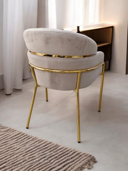CHAISE EMILY DORE