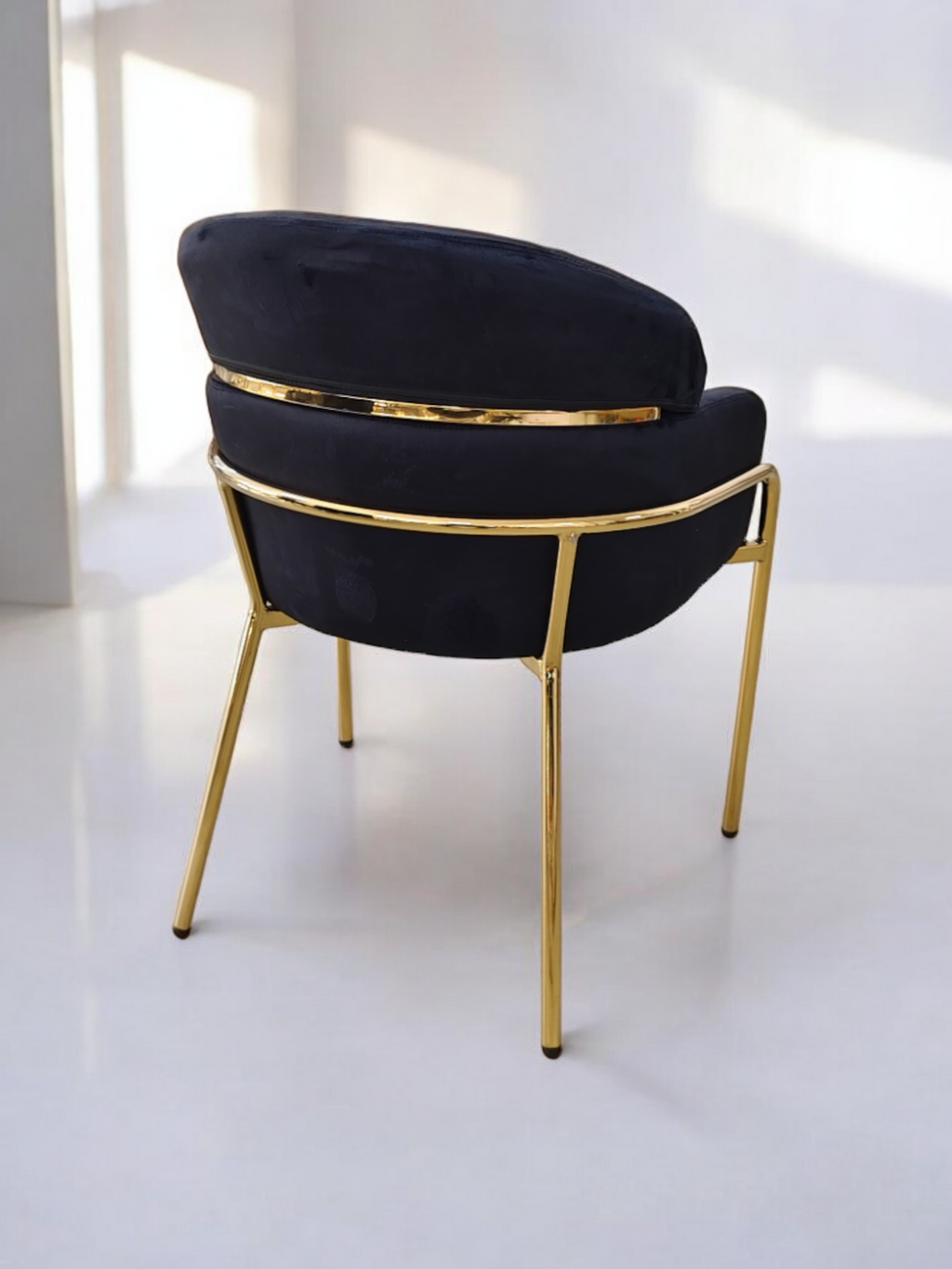 CHAISE EMILY DORE