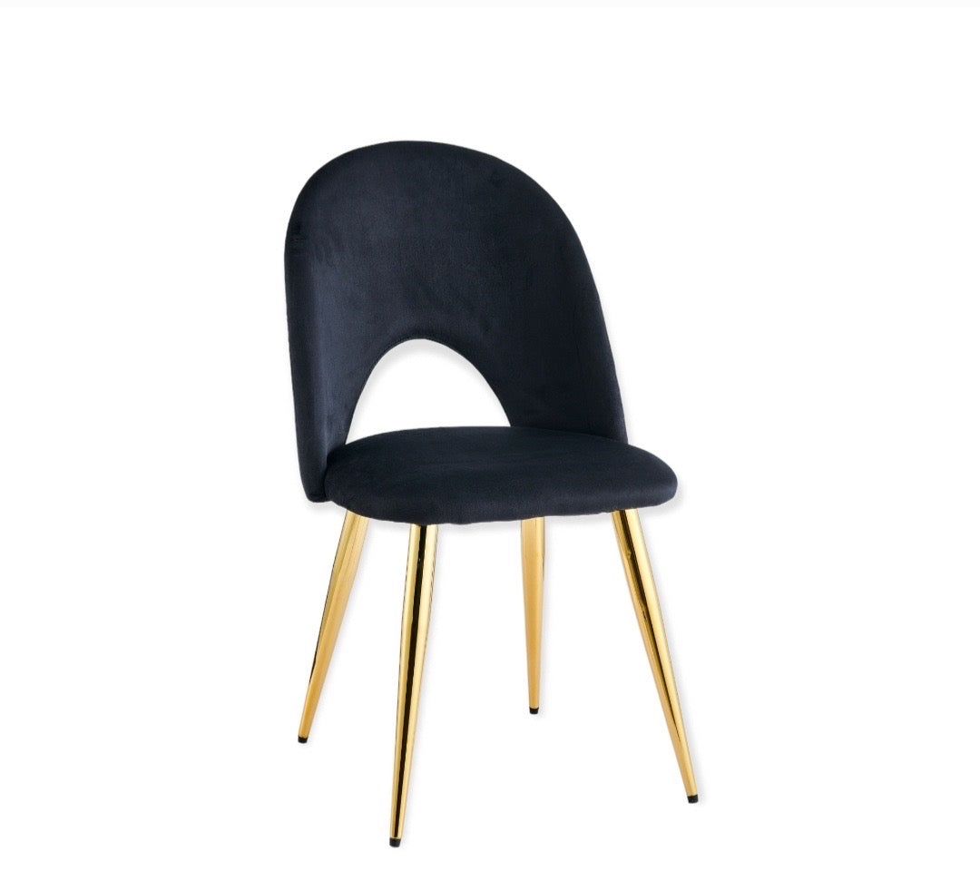 CHAISE AMELIA DORE