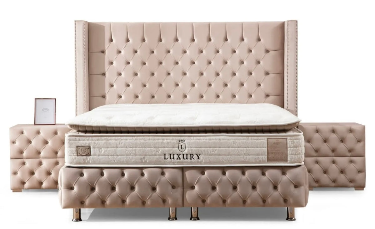 LIT COFFRE CLOUTE BEIGE  180 x 200 cm