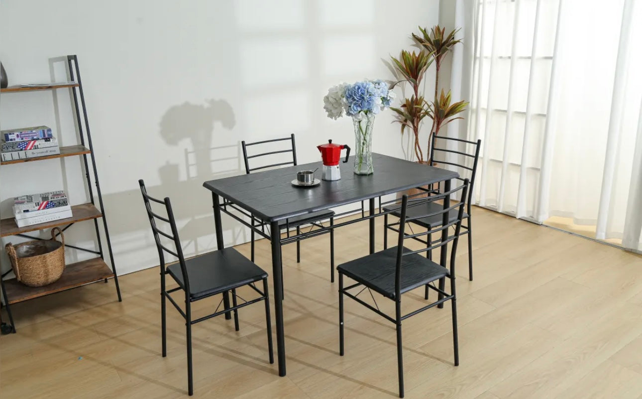 ENSEMBLE TABLE ET 4 CHAISES TUTI NOIR